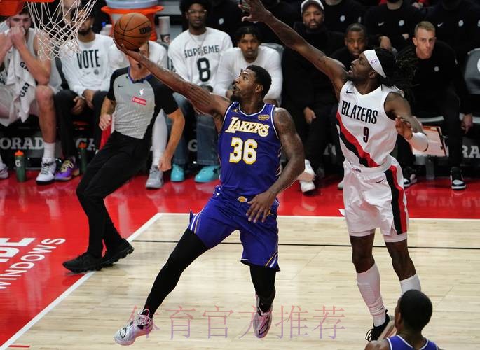 常规赛1月18日:湖人VS开拓者 常规赛1月18日:湖人VS开拓者